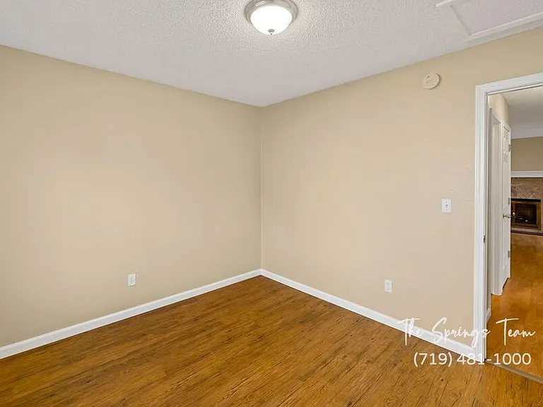 5833 Bow River Dr — Photo 24
