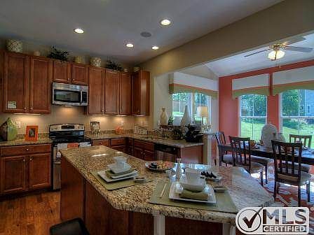 1st image of 77 Apple Cross Ct