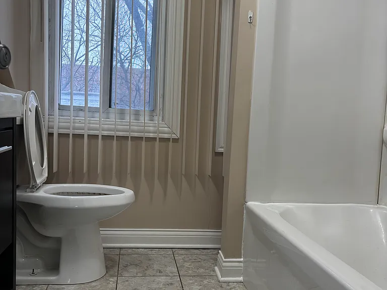 3257 W 38th Pl — Photo 5