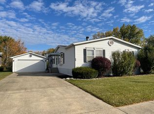 26 Petunia Cir, Matteson, IL 60443