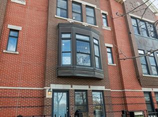 841 W 14th Pl, Chicago, IL 60608