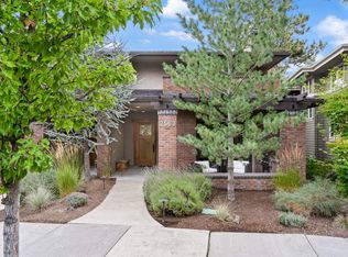 2563 NW Crossing Dr, Bend, OR 97703
