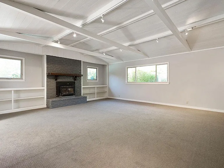 25 Tarry Rd — Photo 3