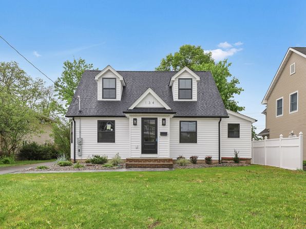 134 Johnson Ave