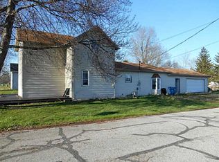 809 S Defiance St, Stryker, OH 43557