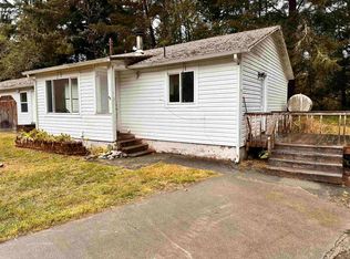 2841 Parkway Dr, Crescent City, CA 95531