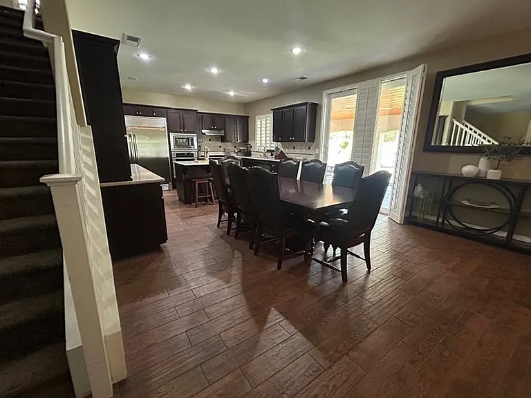1234 Riverview Ave — Photo 3