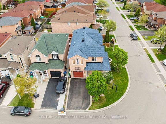 3rd image of 29 Oakmeadow Dr