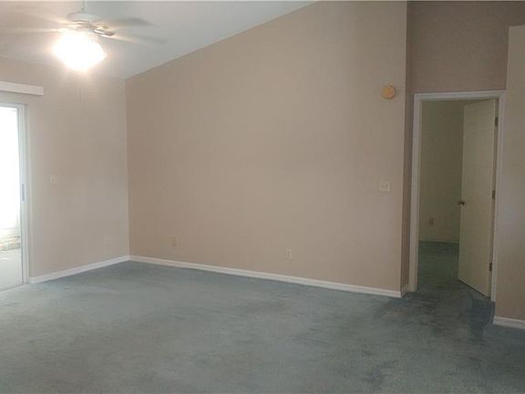 3rd image of 927 Chelsea Way