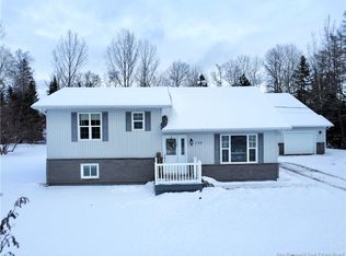 132 Longbow St, Bathurst, NB E2A4Y7