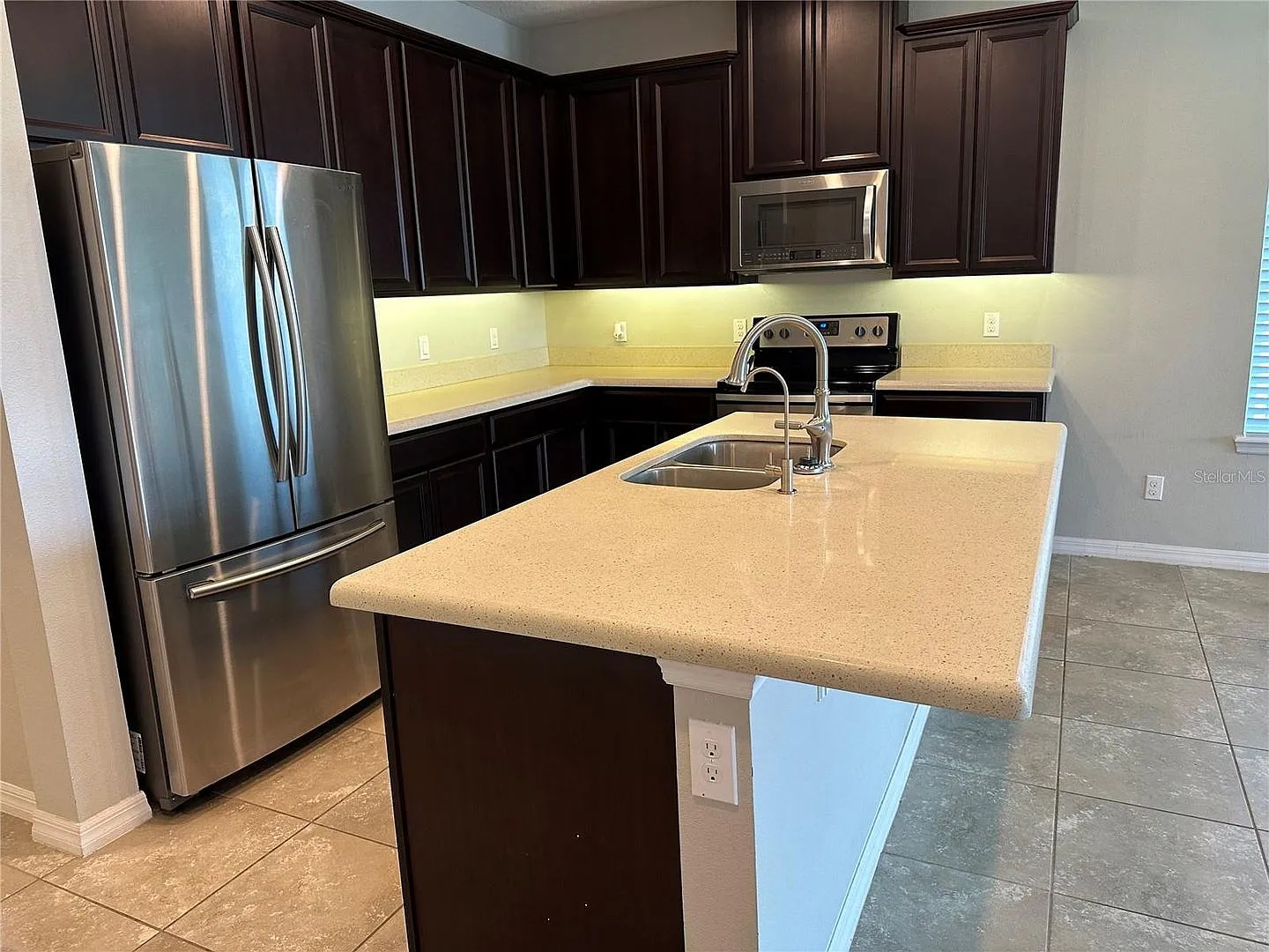 Stunning 4/2 in Gate Community of Clermont — Photo 4