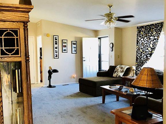 4th image of 435 Willow Dr #505