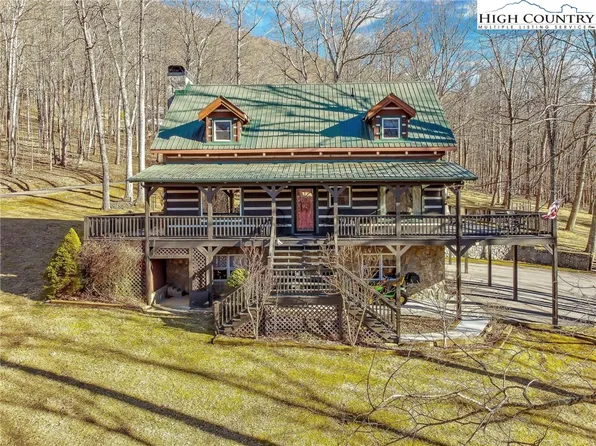 121 Wicker Street, West Jefferson, NC 28694