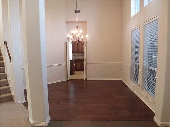 4th image of 1205 Whispering Oaks Dr