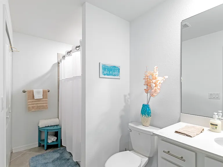 Full bathroom