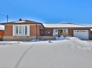 7 Roseglen Cres, Toronto, ON M3N 1G7