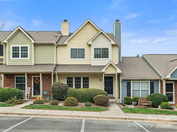 9114 Four Mile Creek Rd, Charlotte, NC 28277
