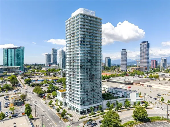 13685 102nd Ave #2305, Surrey, BC V3T 0S2