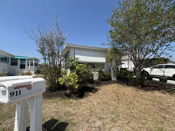 911 W Roseau Ave #675, Venice, FL 34285