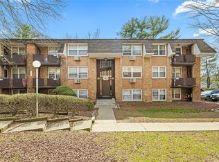 180 Kearsing Parkway #G, Monsey, NY