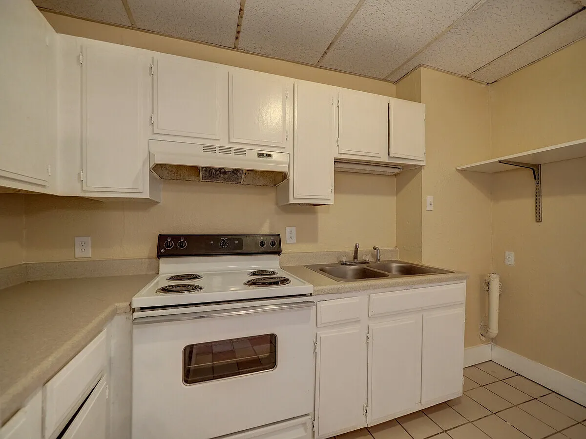 101 South Commonsway Drive — Photo 3