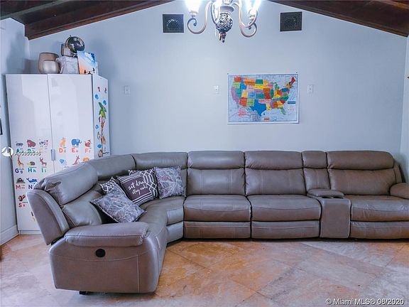 5th image of 775 Curtiswood Dr #775