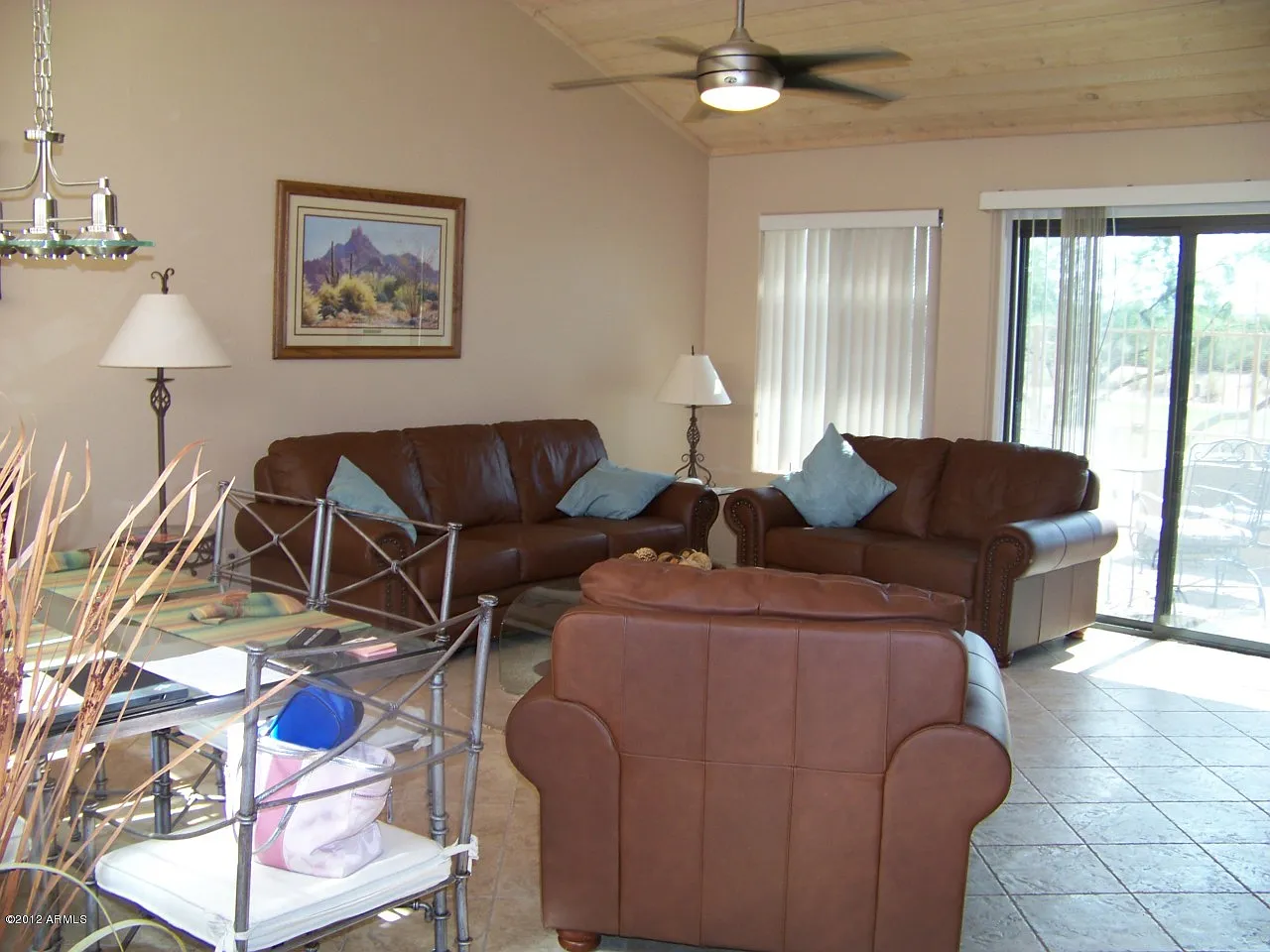 2 bed, 2.0 bath, 1432 sqft, $5,000 — Photo 2