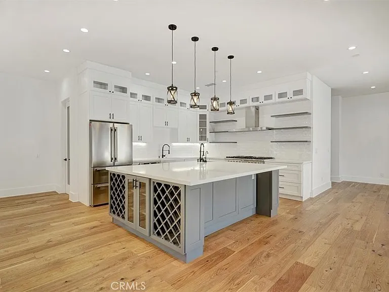5520 Woodlake Ave — Photo 9