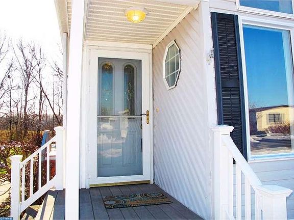 4th image of 115 Gale Dr