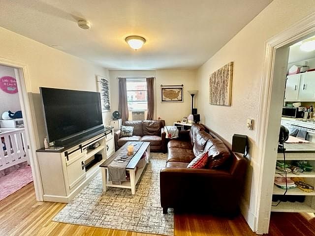 1st image of 357 Hanover St APT 2