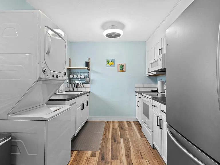1464 N Dixie Hwy #2 — Photo 4