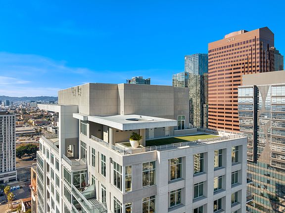 3rd image of 717 W Olympic Blvd APT 2507