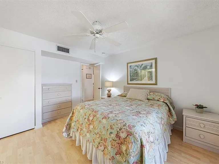 788 Park Shore Dr #D30 — Photo 14