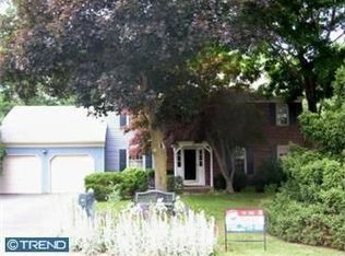 10 Round Tree Cir, Hockessin, DE 19707