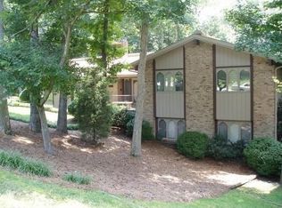 1241 Westminster Dr, High Point, NC 27262