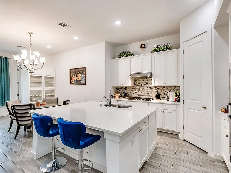 833 Whitetail Dr — Photo 11