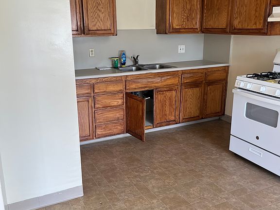 4th image of 5728 Belleview Ave #5728