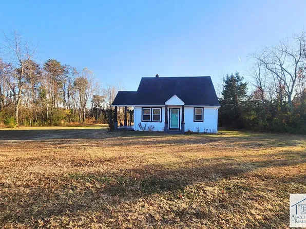 12570 Chatham Rd, Axton, VA 24054
