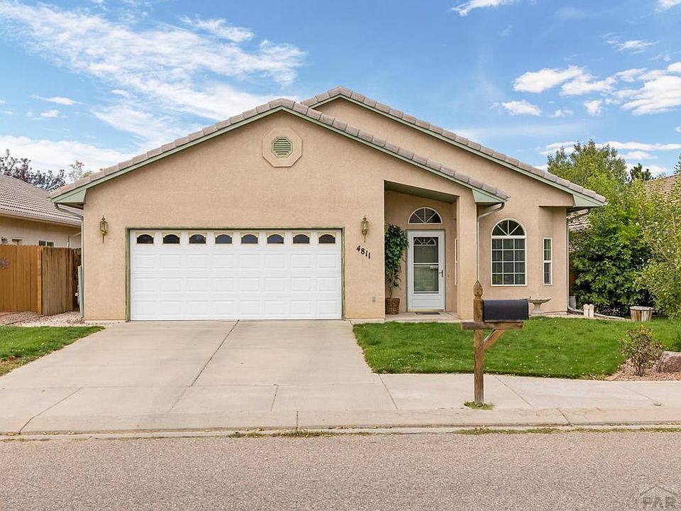 1st image of 4811 Briarcrest Dr