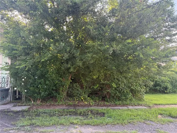 719 Lizardi St, New Orleans, LA 70117