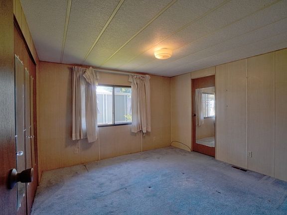 4th image of 2112 Alonda Ln NE