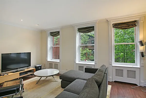 Rented by Corcoran | media 2
