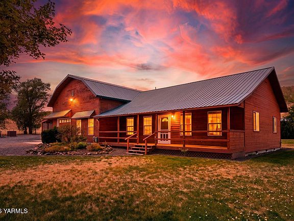 2nd image of 1772 Longmire Ln