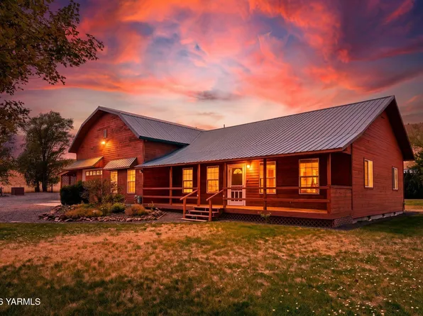1772 Longmire Ln, Selah, WA 98942