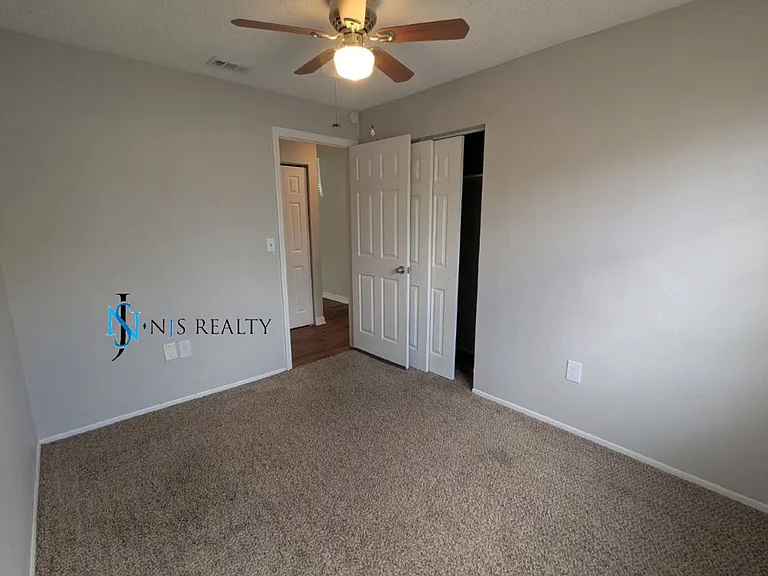 3153 Lodi Dr — Photo 15