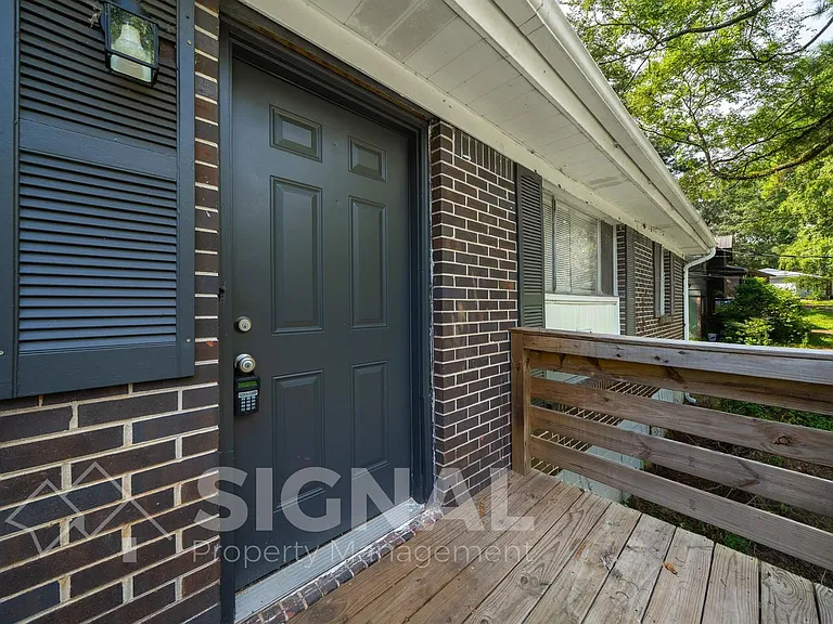 320 Argonne Dr — Photo 4