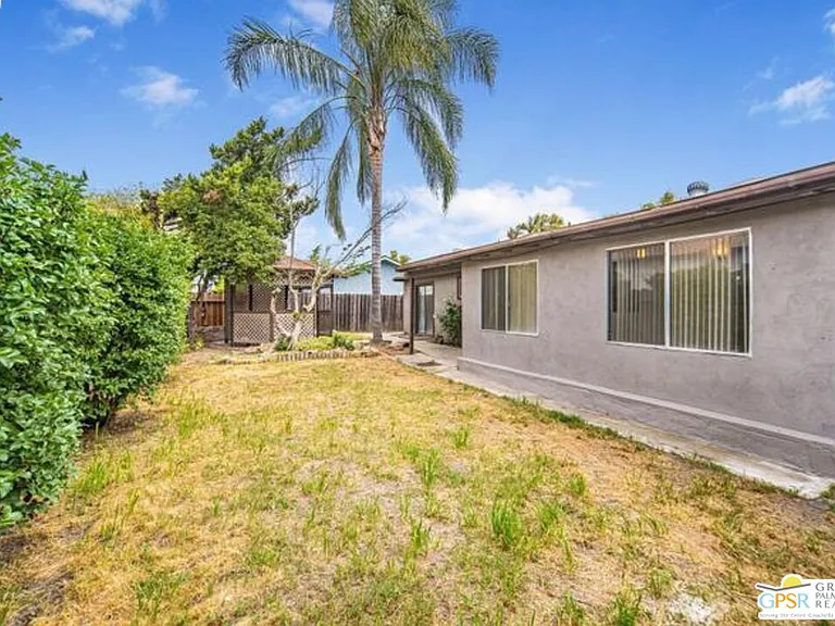1925 Cota Way — Photo 13