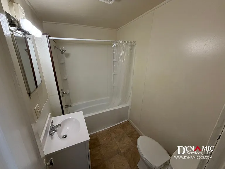 434 N Spring Ave | All Utilities Paid by Landlord — Photo 32
