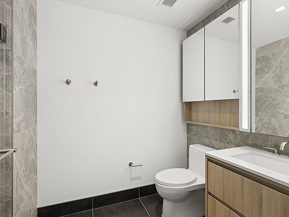 5th image of 312 W 43rd St #3I