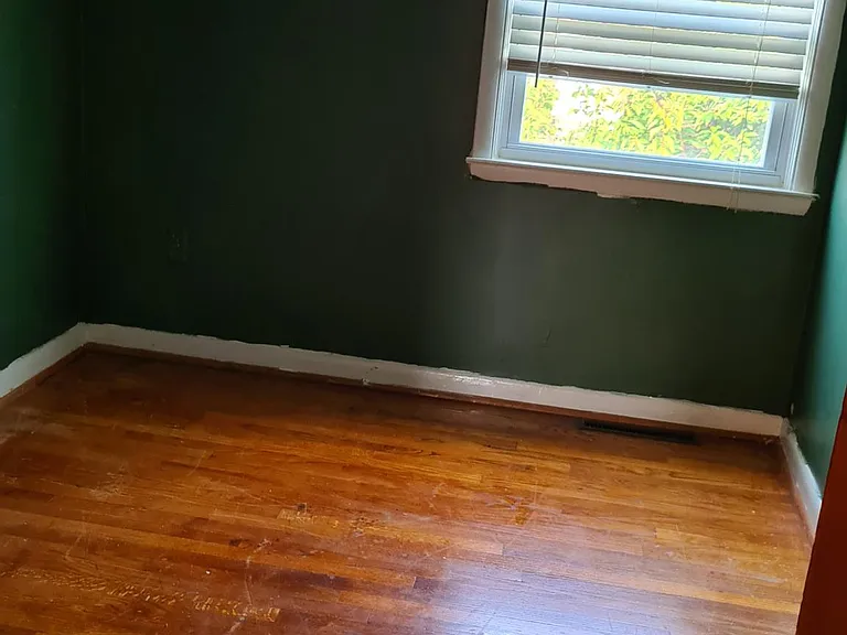 1141 Gloria Ave — Photo 12